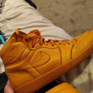 Gatorade orange air jordans size 12